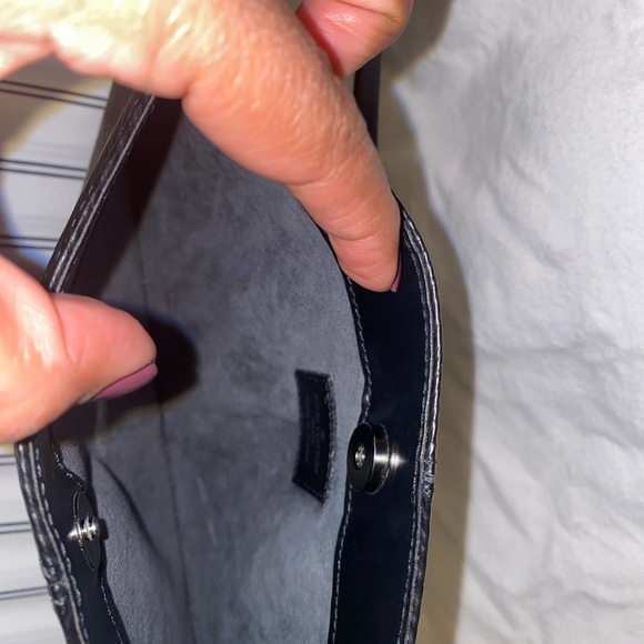 Louis Vuitton Epi Demi Lune Pochette - Picture 8 of 8